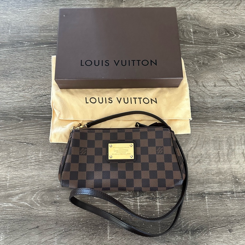 Louis Vuitton Damier Ebene Crossbody Bag